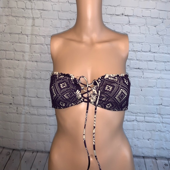 BECCA Other - Becca Purple & Cream Bikini Top size S